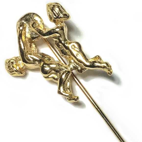 Vintage 1970s Gemini Zodiac Twins Stick Pin - Picture 1 of 3
